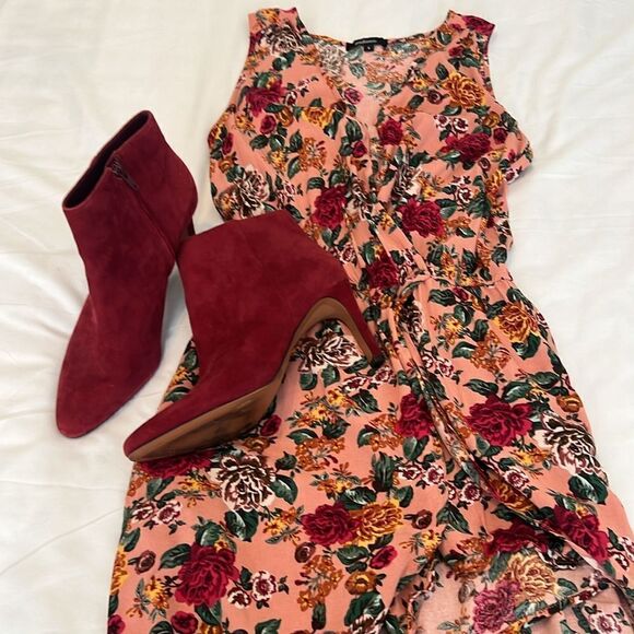 Ambiance szS flowered faux wrap bodice skirted elastic waist shorts romper EUC - Picture 3 of 11